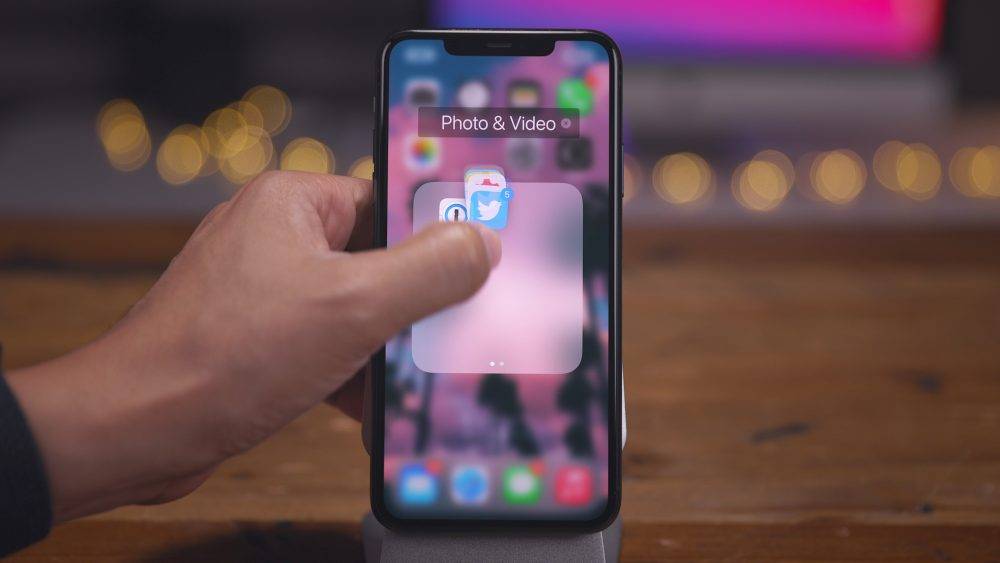 ios-14-home-screen-tips-and-tricks-move-multiple-apps-into-a-folder-1